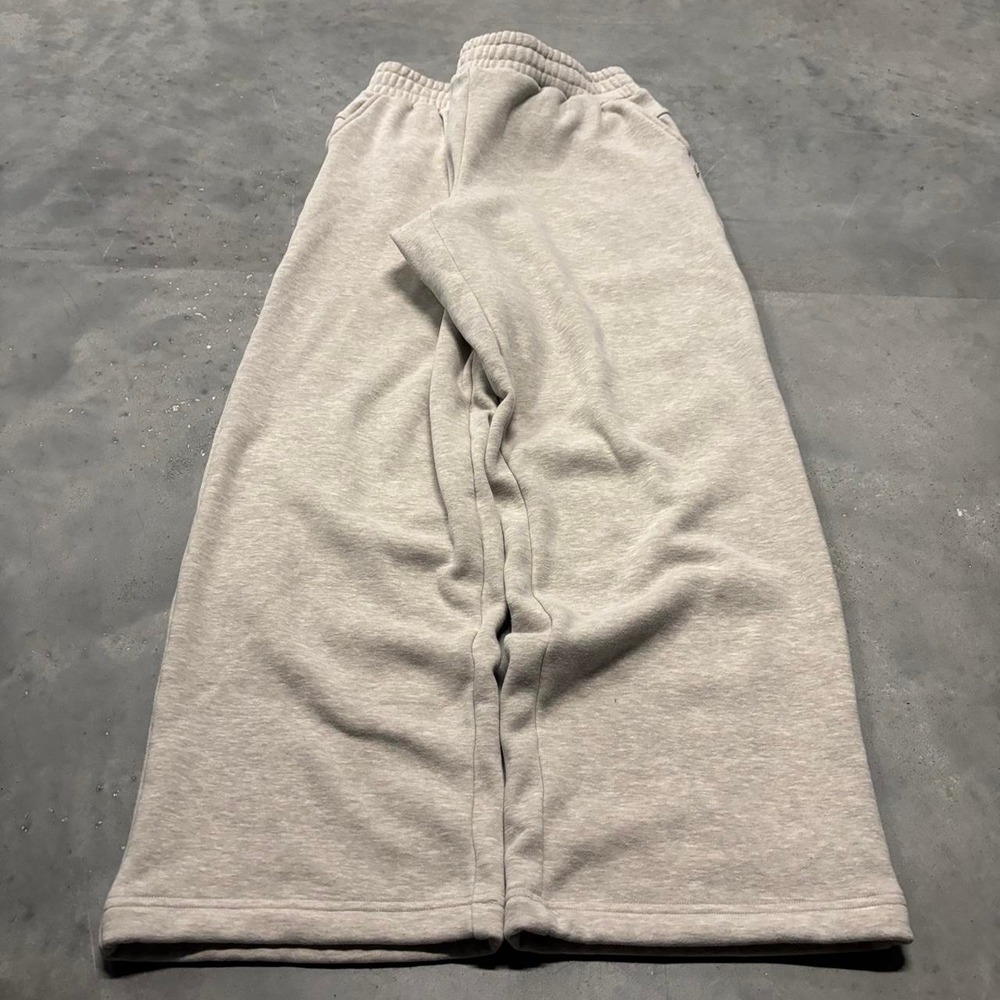 Vintage Y2K/2000s Cream Essential Sweatpants! Size M - Picture 3 of 6